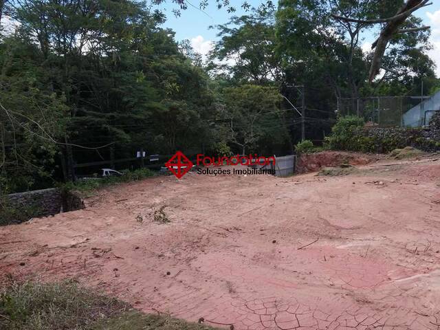 #1261 - Terreno em Bolsão FECHADO para Venda em Carapicuíba - SP - 2
