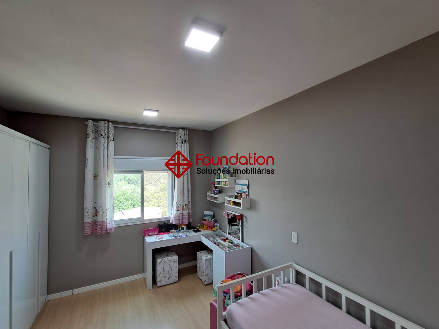 Casa de Condomínio à venda e aluguel com 3 quartos, 200m² - Foto 19