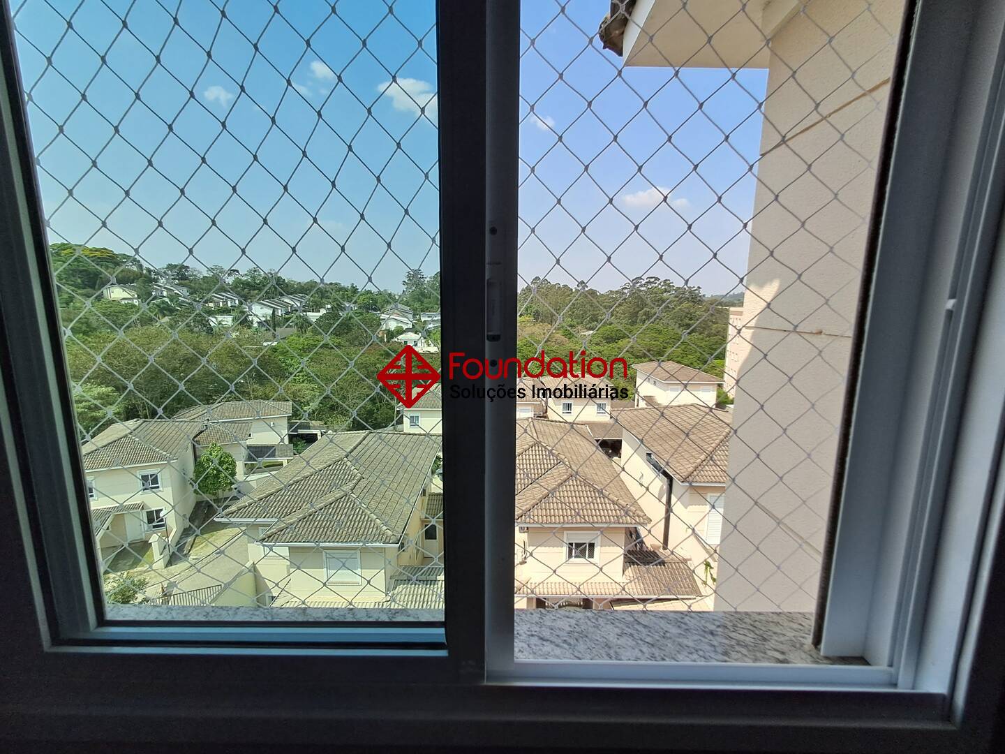 Casa de Condomínio à venda e aluguel com 3 quartos, 200m² - Foto 18
