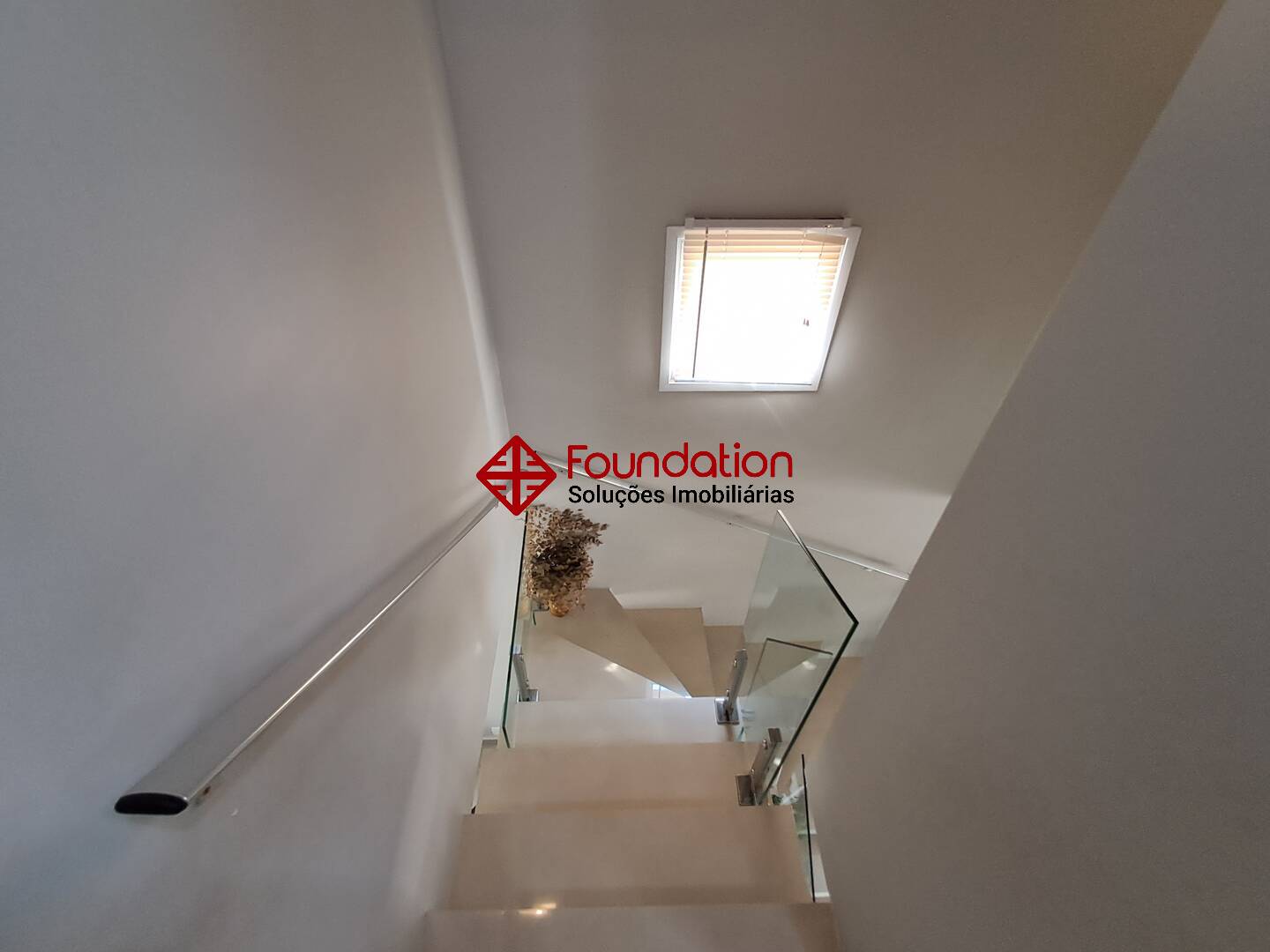 Casa de Condomínio à venda e aluguel com 3 quartos, 200m² - Foto 14