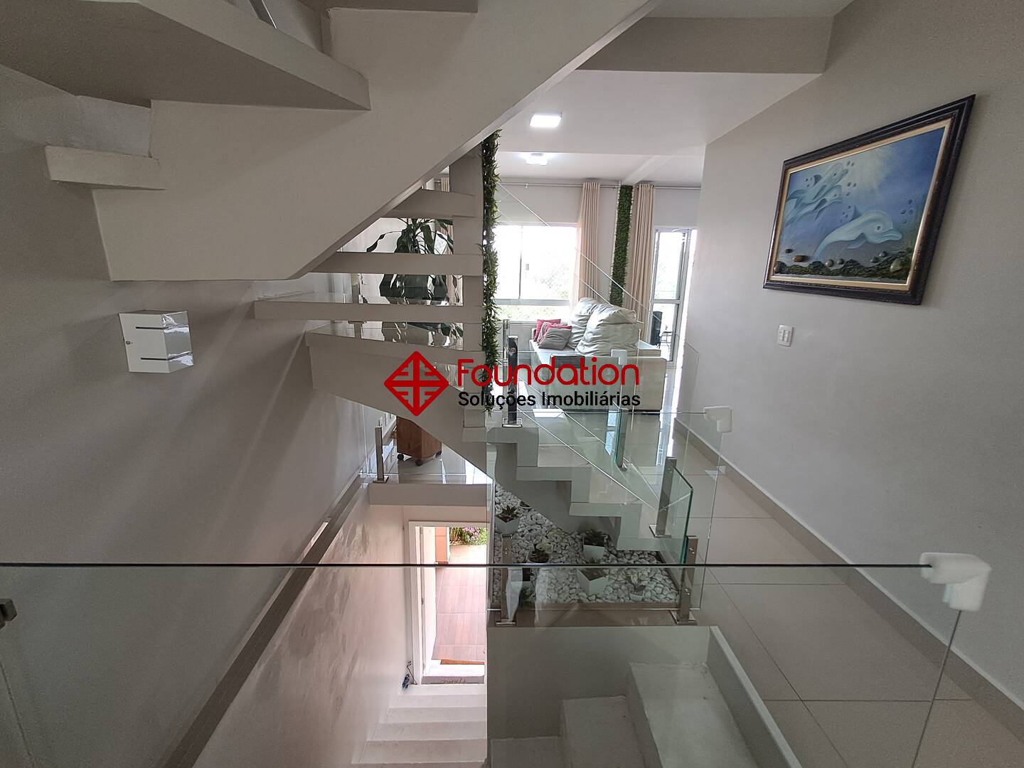 Casa de Condomínio à venda e aluguel com 3 quartos, 200m² - Foto 4