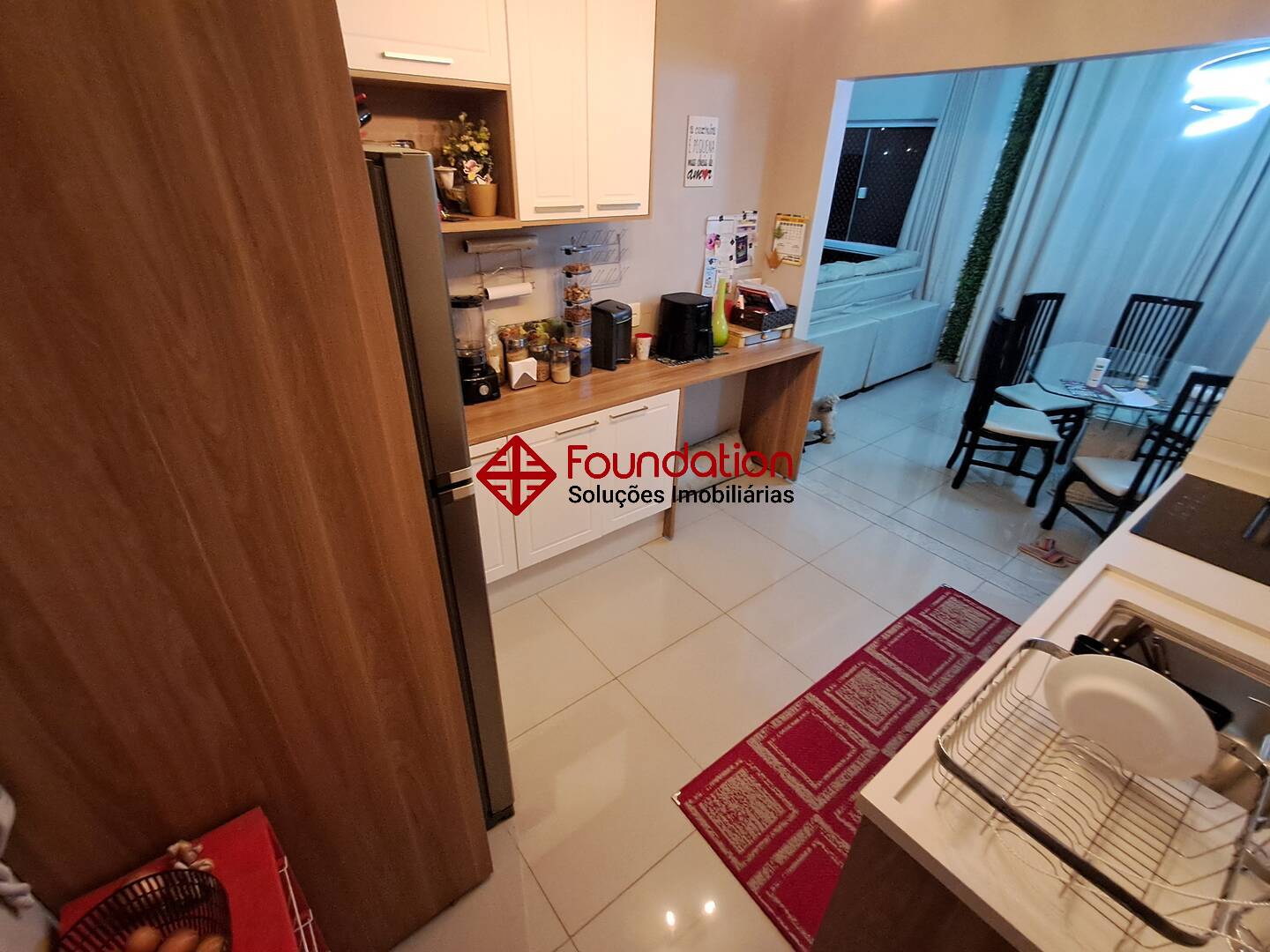 Casa de Condomínio à venda e aluguel com 3 quartos, 200m² - Foto 9