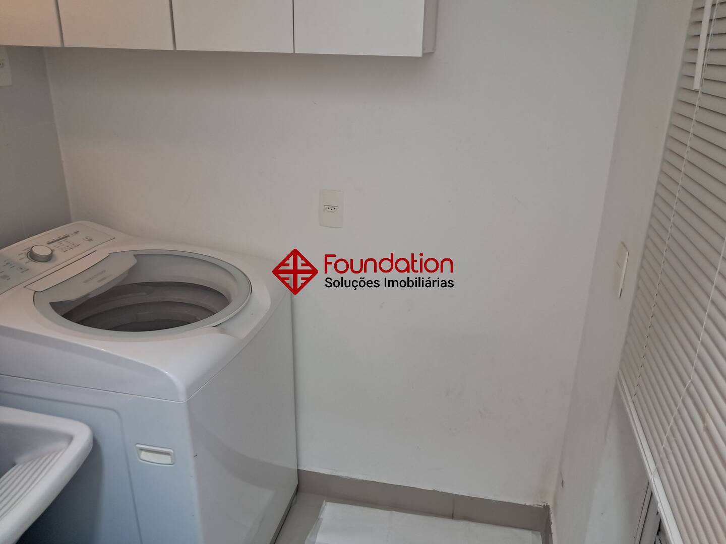 Casa de Condomínio à venda e aluguel com 3 quartos, 200m² - Foto 35